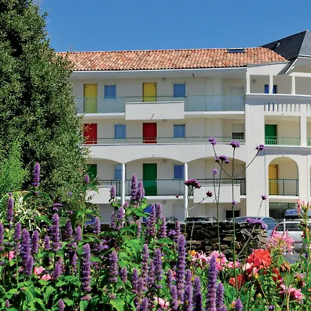 Apartment Les Jardins De L'amiraute - Vacanceole